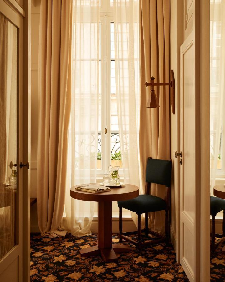 Deluxe Room Voltaire